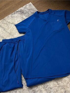 Fit scrubs, Evrpur Women's Petite Scrub set